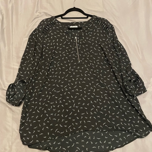 Black blouse - Picture 1 of 5